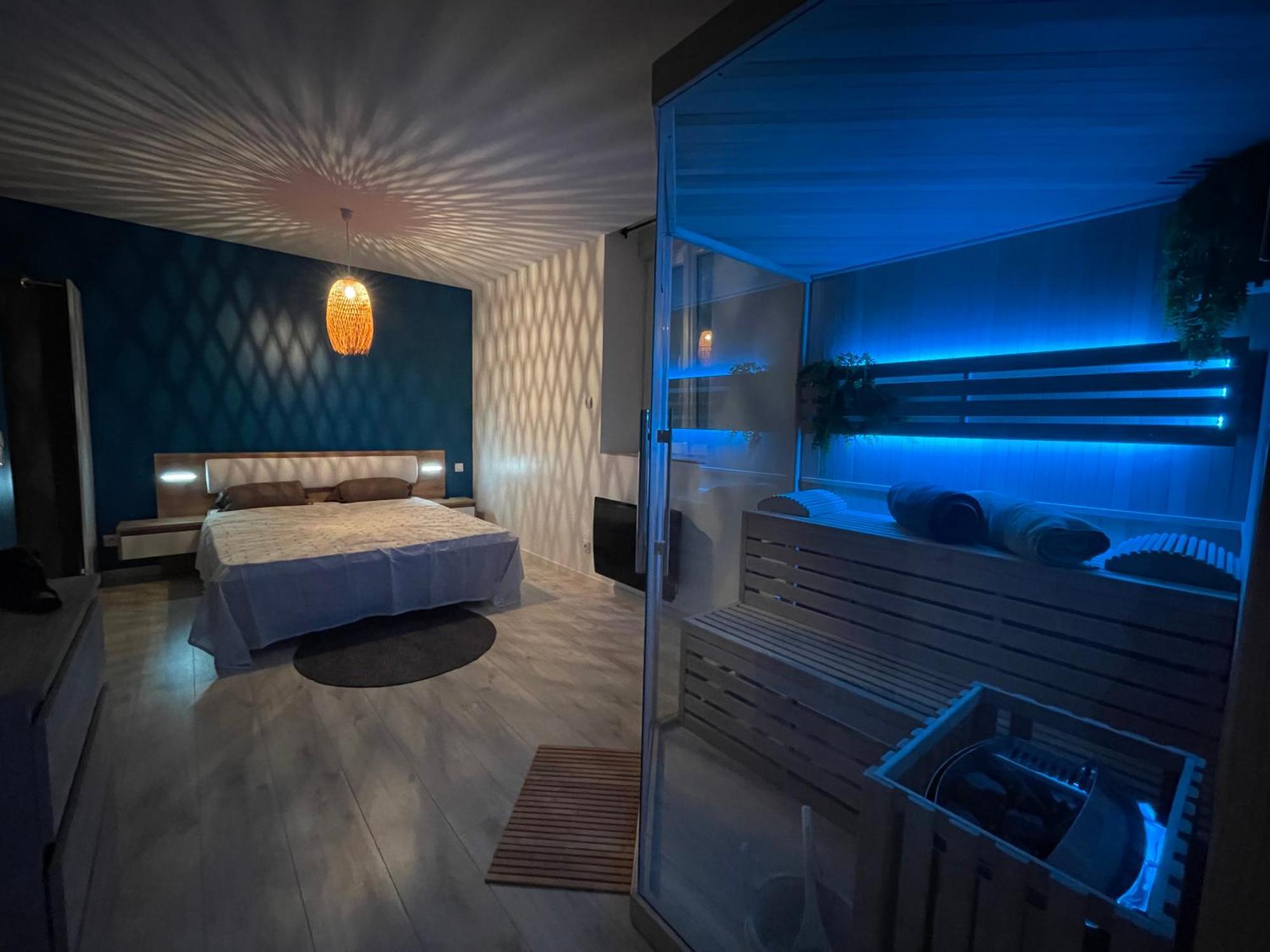 Sauna en bord de rivière Morez Extérieur photo